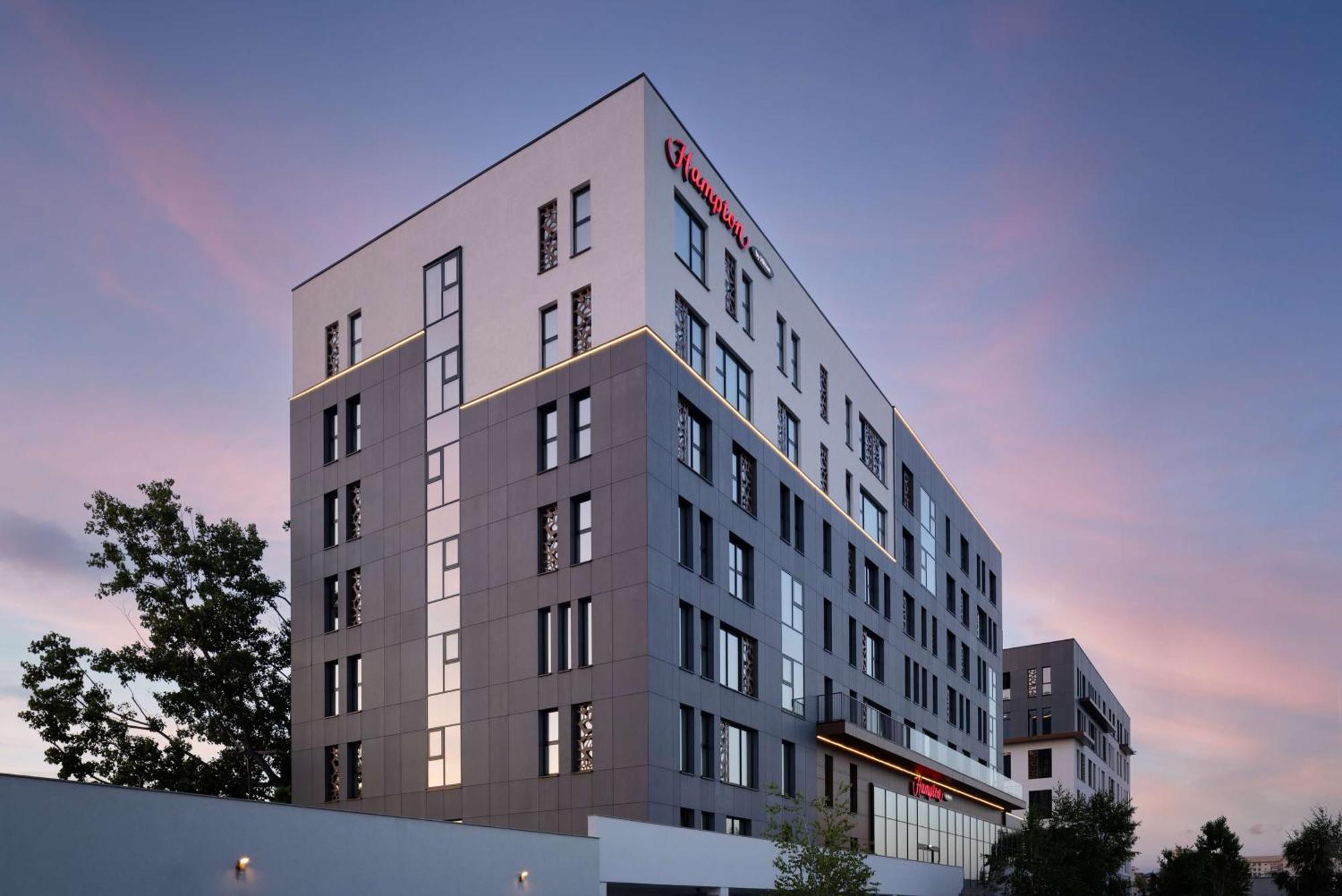 Hampton By Hilton Târgu-Mureş المظهر الخارجي الصورة