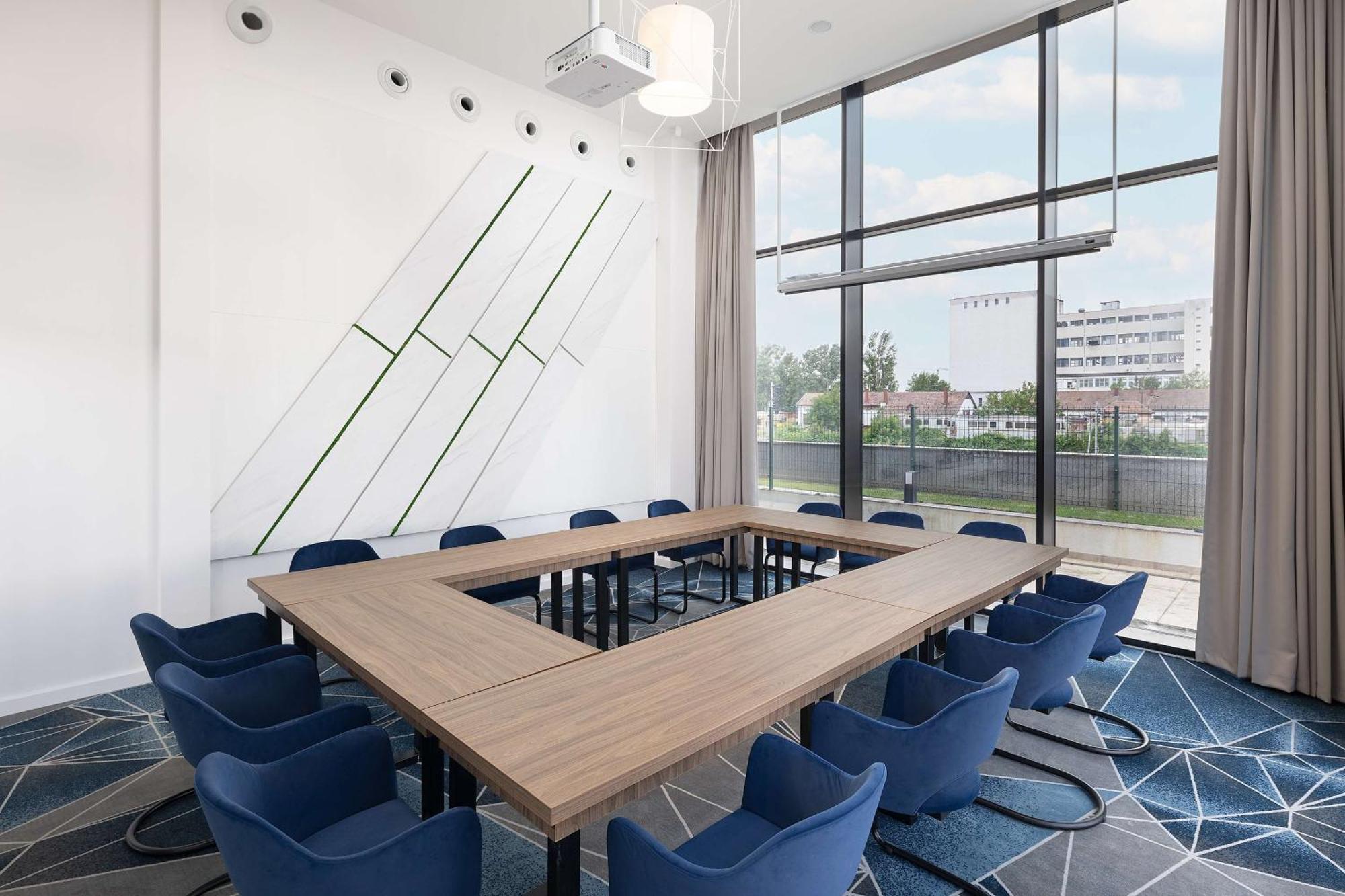 Hampton By Hilton Târgu-Mureş المظهر الخارجي الصورة
